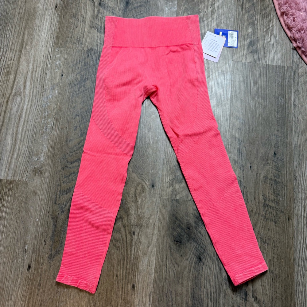 💖 7/8-Length Seamless High-Rise Leggings – Size Small NWT